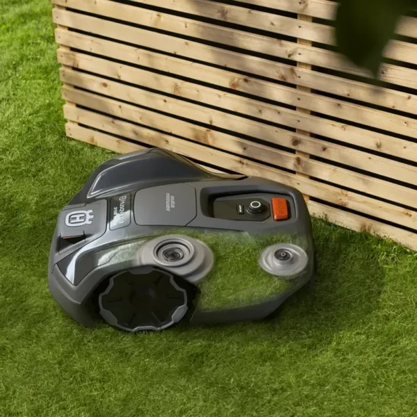 Robot cortacésped Husqvarna AUTOMOWER 310E NERA por satélite